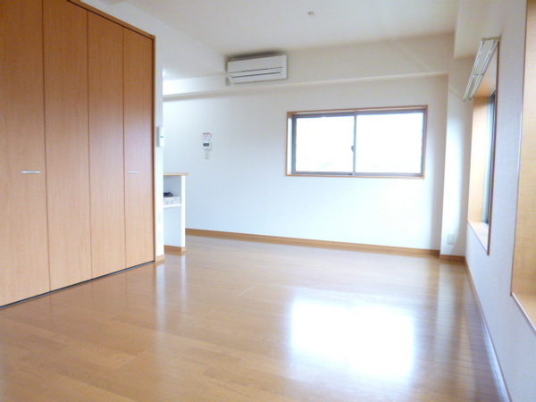 森アパート【10,000円キャッシュバック対象物件】の寝室|使い勝手のいい寝室です