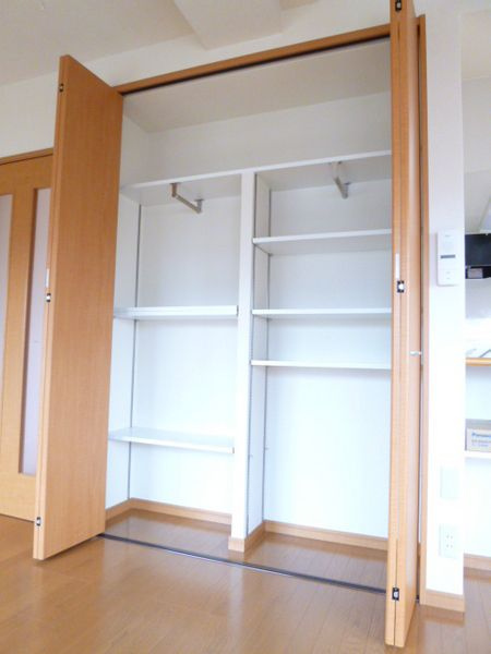 森アパート【10,000円キャッシュバック対象物件】の収納|たっぷりとした収納スペースです