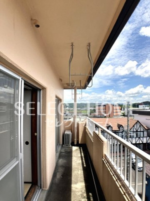  | リバーサイド八番館