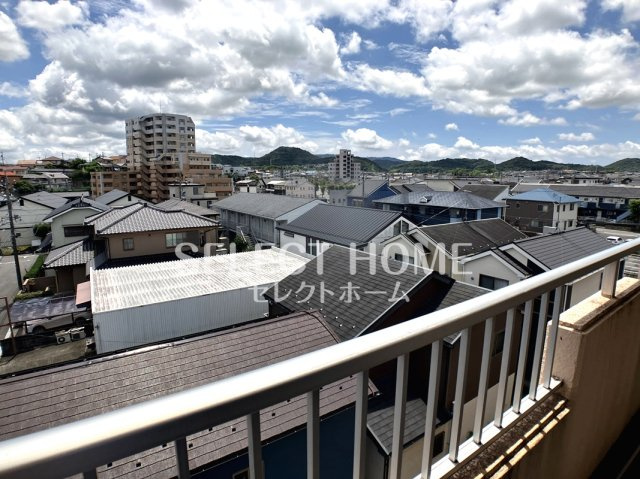  | リバーサイド八番館