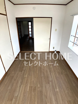  | リバーサイド八番館