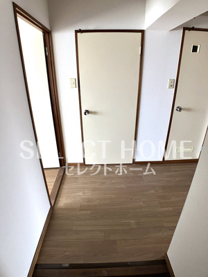  | リバーサイド八番館