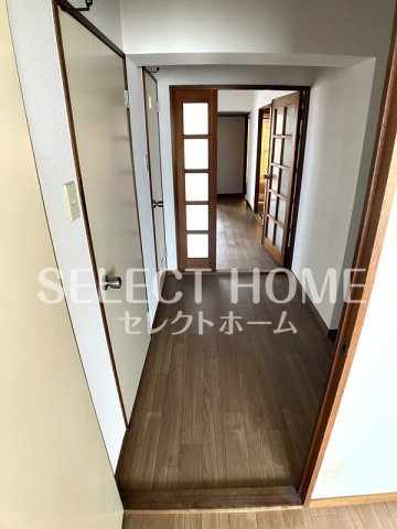  | リバーサイド八番館