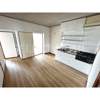 【居間・リビング】 | リバーサイド八番館