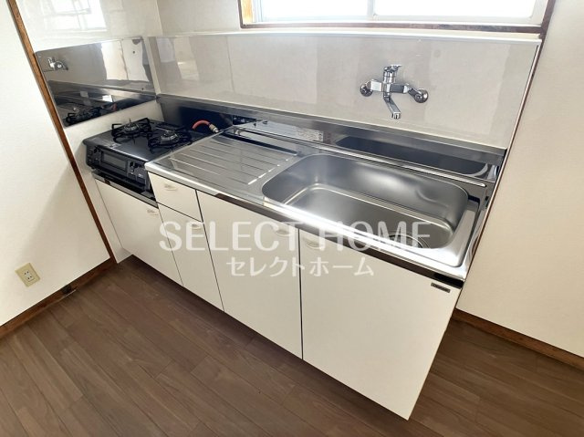  | リバーサイド八番館