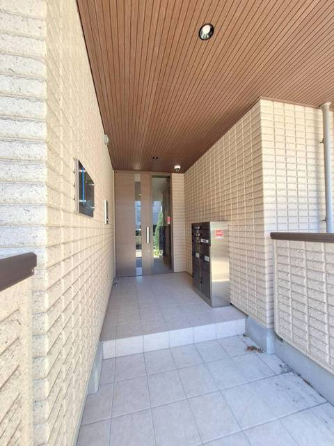 ESCALA新杉田のエントランス