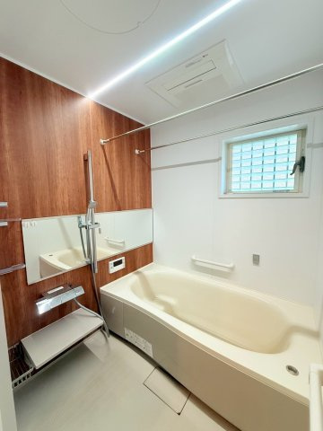 伊丹市山田　中古戸建の浴室