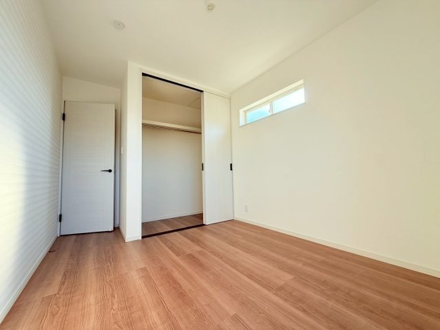 伊丹市山田　中古戸建の洋室