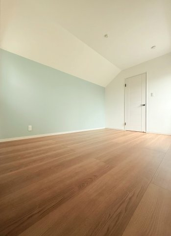 伊丹市山田　中古戸建の洋室