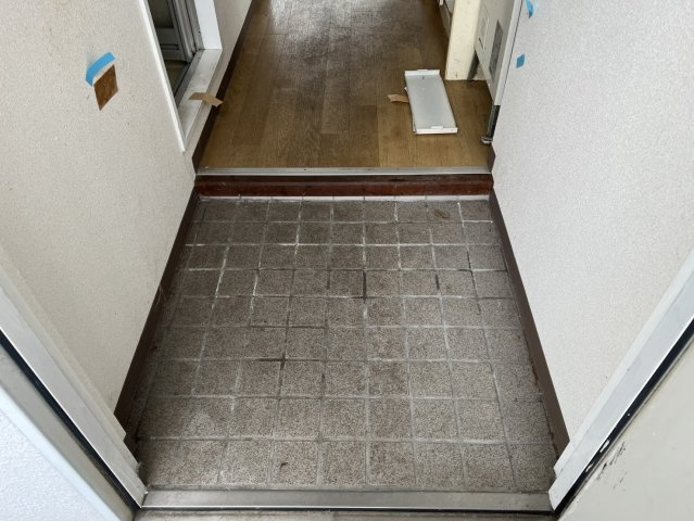 ハートイン尼ヶ坂｜名古屋市の賃貸ならMy賃貸の玄関|ハートイン尼ケ坂
※リフォーム前