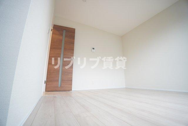 リヴェール寒川の居間・リビング