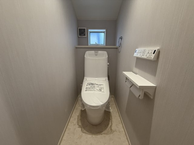 神戸市垂水区南多聞台8丁目新築戸建のトイレ