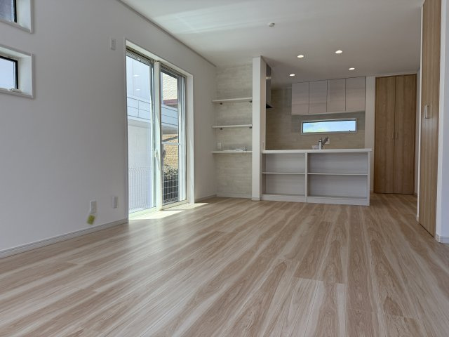 神戸市垂水区南多聞台8丁目新築戸建の居間・リビング