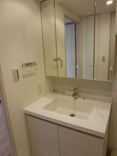 プレジリア人形町の独立洗面台