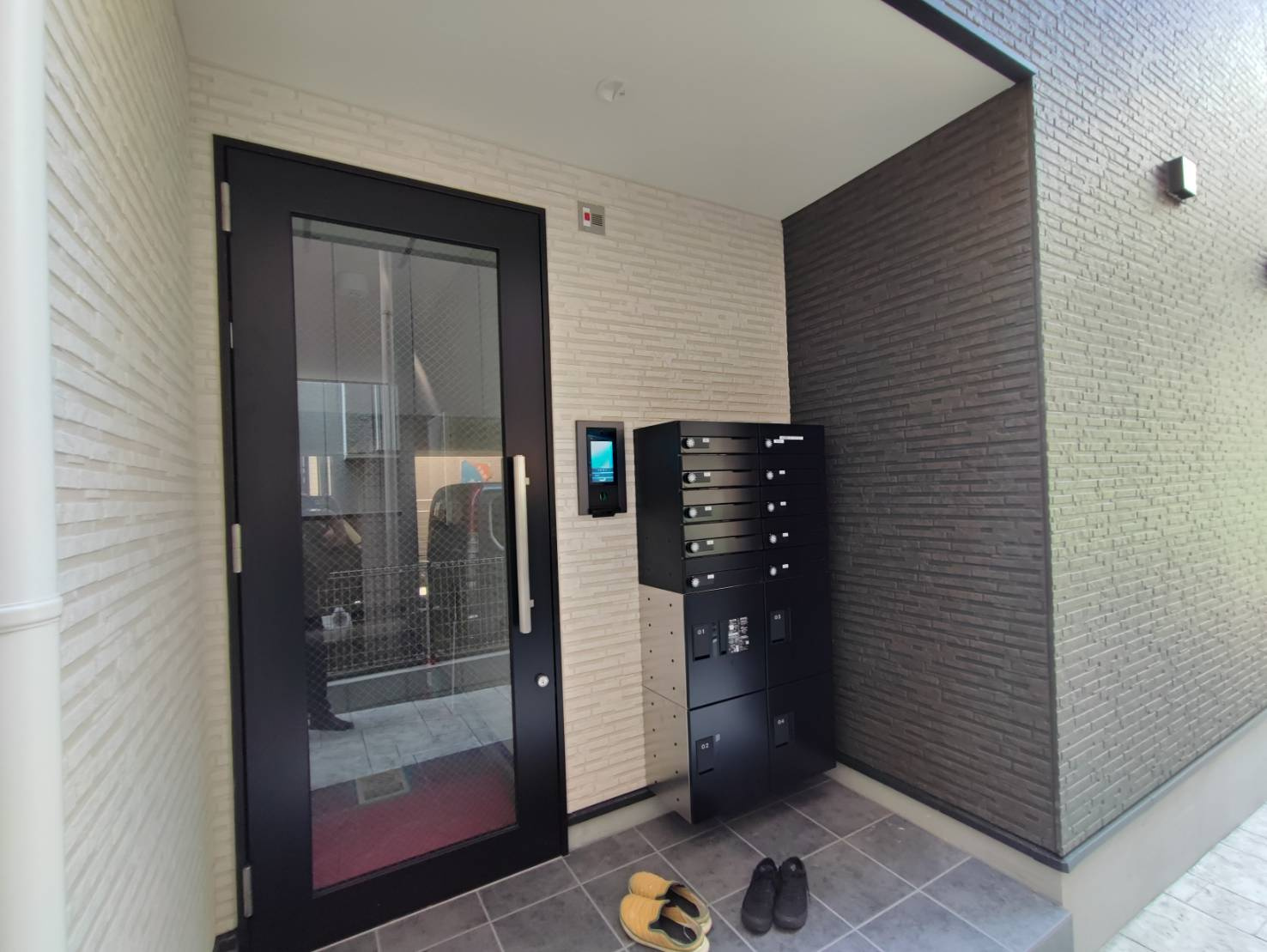 ココングランジュール芦屋西1のエントランス