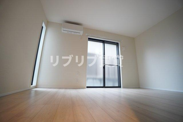 リヴェール寒川の居間・リビング