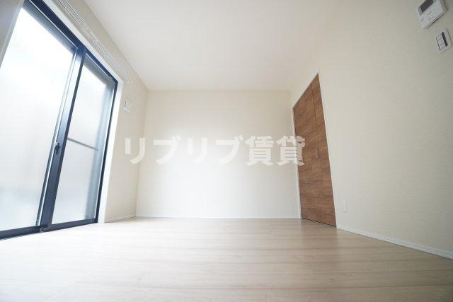 リヴェール寒川の居間・リビング