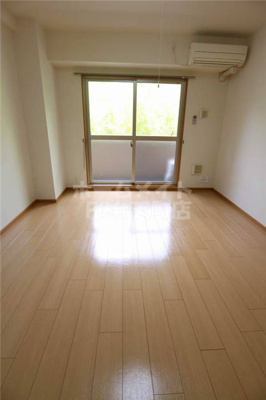 【居間・リビング】 | ヴォー・リバージュ境川 | おしゃれな居間です