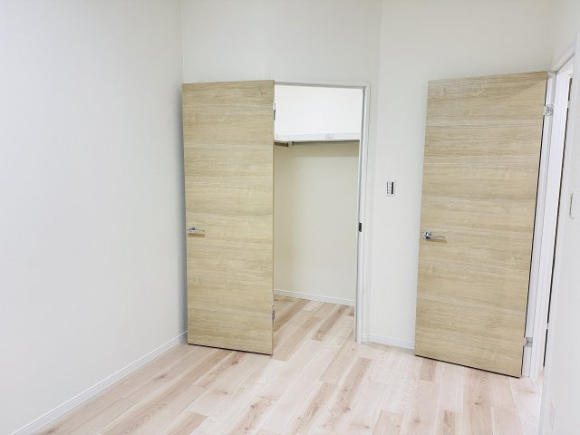 タウンズ八王子オークヒルの収納|～ウォークインクローゼットでお荷物がスッキリ収まります～