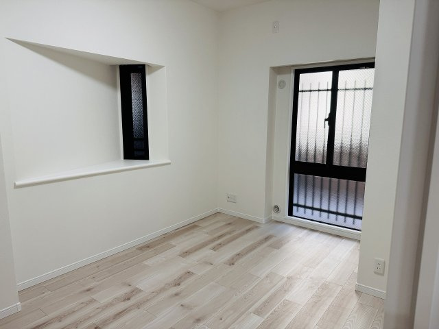 タウンズ八王子オークヒルの子供部屋|～5.4帖の洋室です～