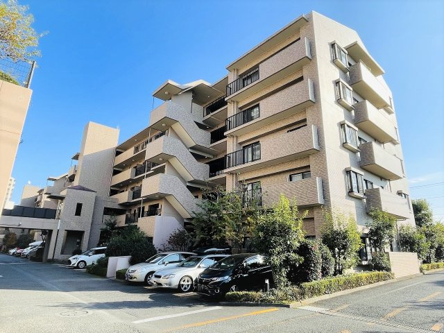 タウンズ八王子オークヒルの駐車場|～駐車場空き要慈善確認～