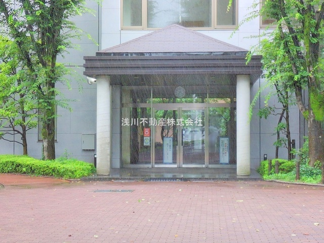 タウンズ八王子オークヒルのエントランス|～管理形態は全部委託式　キレイ人メンテナンスされているマンションです～