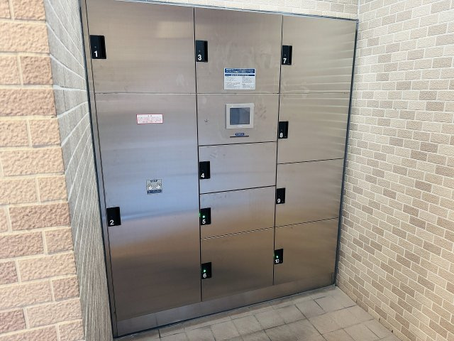 タウンズ八王子オークヒルの設備|～不在時の荷物受け取りに大変便利な宅配BOX～