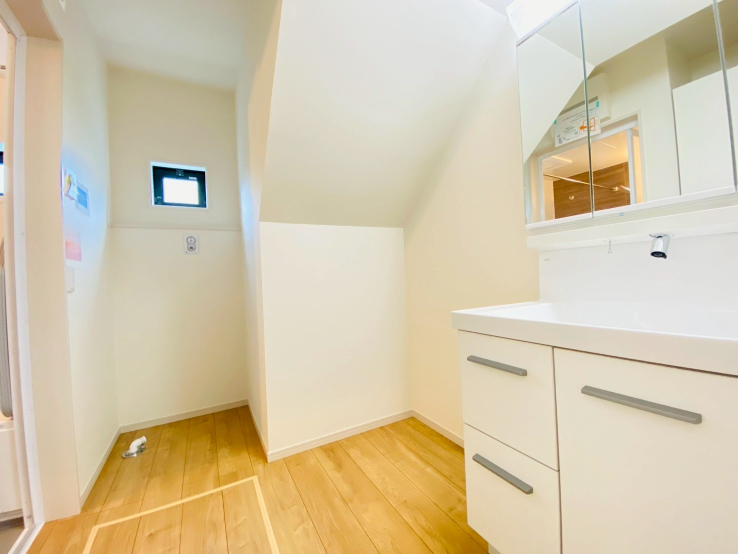 ケイアイグレイス／大津3期／大林　２号棟の独立洗面台