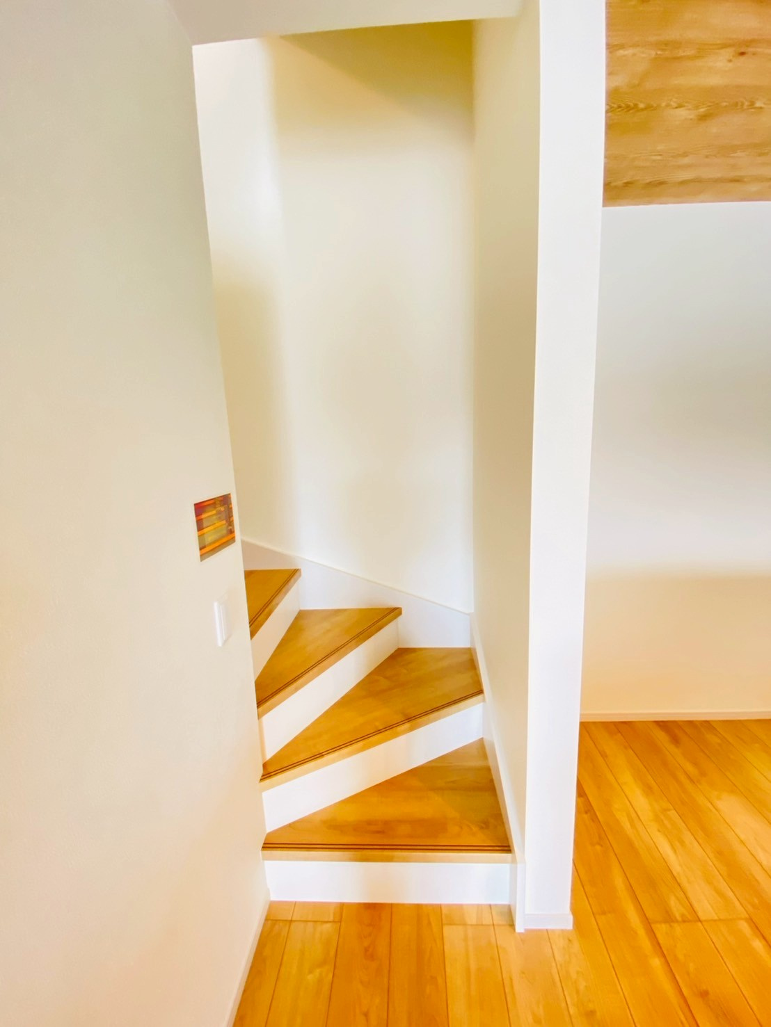 ケイアイグレイス／大津3期／大林　２号棟の内装