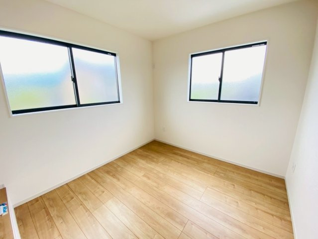 ケイアイグレイス／大津3期／大林　２号棟の洋室