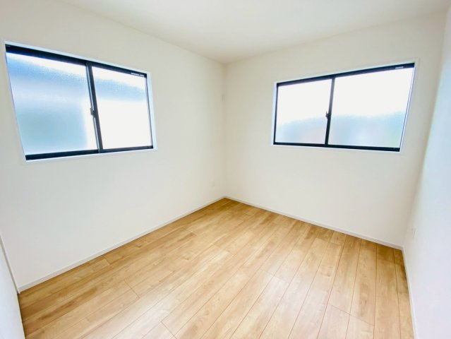 ケイアイグレイス／大津3期／大林　２号棟の洋室