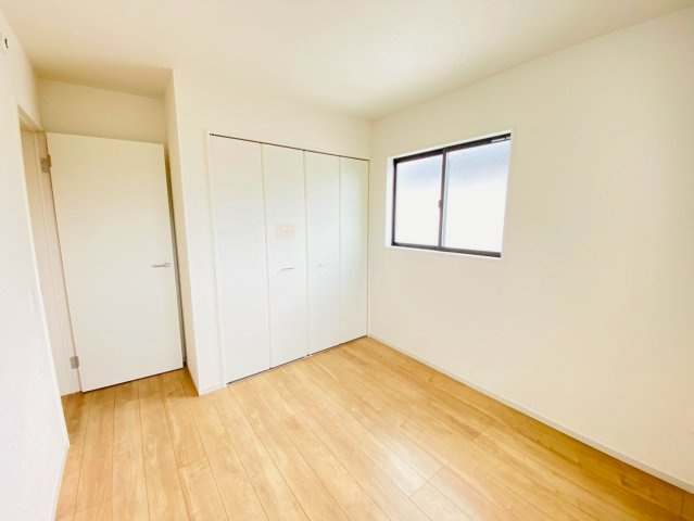 ケイアイグレイス／大津3期／大林　２号棟の洋室