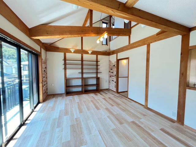 【居間・リビング】 | 中古一戸建　高知市新屋敷2丁目