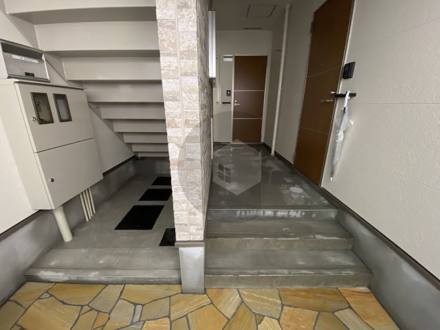 フジパレス八戸ノ里3番館のロビー