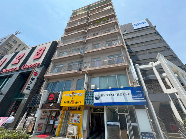 大阪市住吉区長居東４丁目の店舗一部の外観