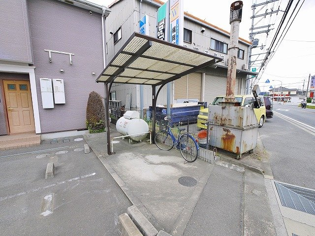 サンタローザのその他共用部分|自転車置き場が設置されてます