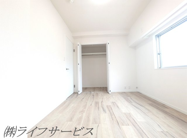 【洋室】 | マンション西宮原 | 洋室5.3帖/クローゼット有