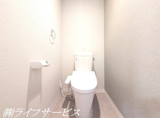 【トイレ】 | マンション西宮原 | 温水洗浄便座付トイレ新調