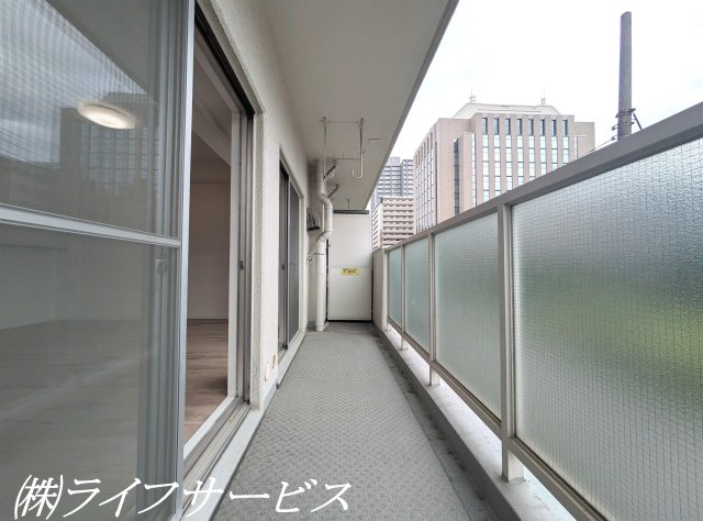 【バルコニー】 | マンション西宮原 | 南向きで陽当りの良いバルコニー
