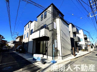 鎌倉市小袋谷２丁目６７２－２新築戸建の前面道路含む現地写真|前面道路含む現地写真です