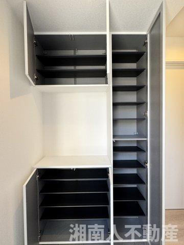 鎌倉市小袋谷２丁目６７２－２新築戸建の収納|収納のためのスペースです