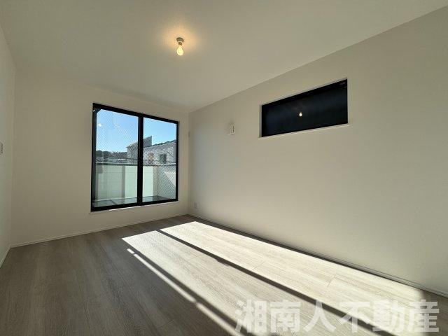 鎌倉市小袋谷２丁目６７２－２新築戸建の洋室|スタンダードな洋室です