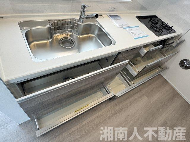 鎌倉市小袋谷２丁目６７２－２新築戸建のキッチン|使いやすいキッチンです