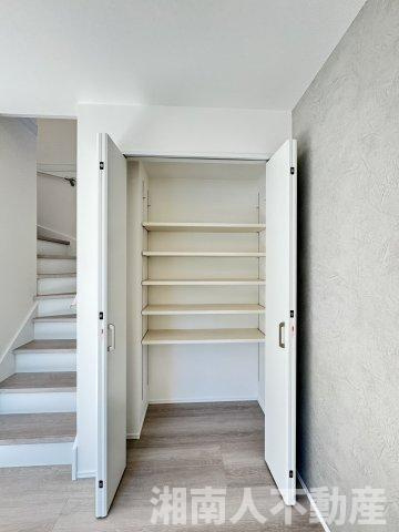 鎌倉市小袋谷２丁目６７２－２新築戸建の収納|大きなものも収納できそうです