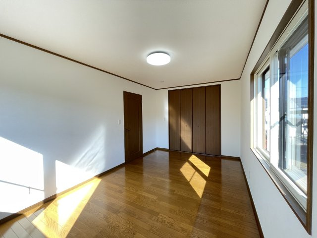 三戸郡階上町大字赤保内字柳沢の洋室