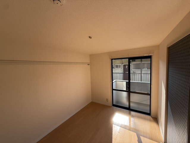 ハイツ白河の居間・リビング