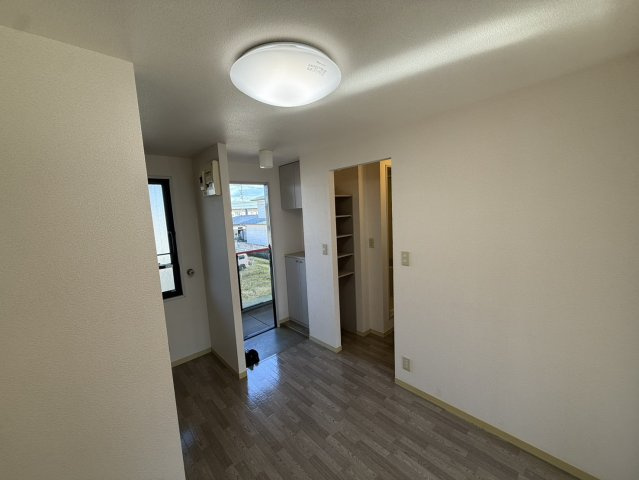 ハイツ白河の玄関