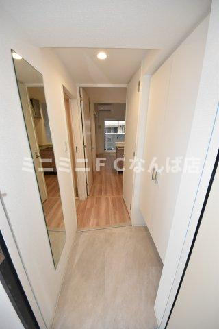 セレニテ難波ミラク壱番館の玄関