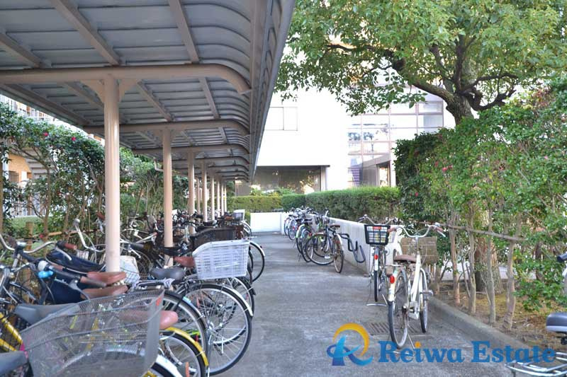 ダイアパレス・エクシード茅ヶ崎の駐輪場