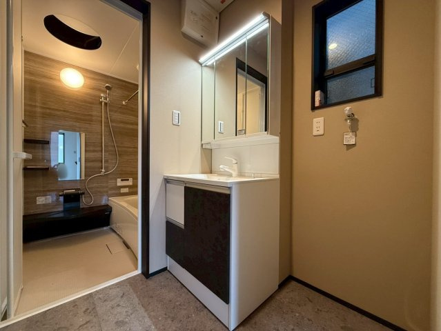 西ノ京藤ノ木町の玄関